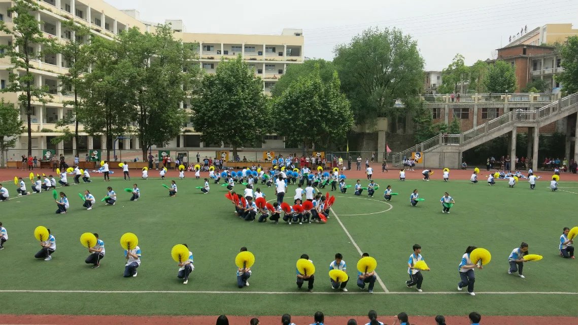 零八一中学举行庆"五四"暨校园文化艺术节- 广元市081中学【www.